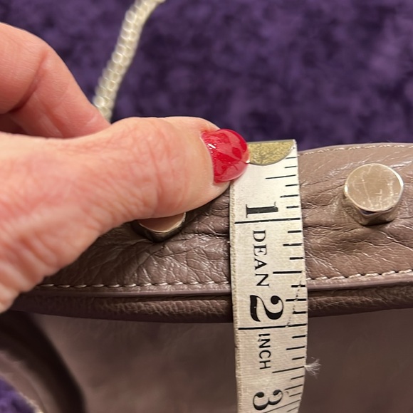 Rebecca Minkoff Leather Crossbody Bag with Detachable Chain Strap - Picture 14 of 15